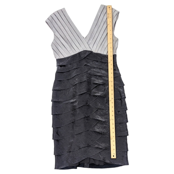 Adrianna Papell Tiered Cocktail Party Dress Silver Womens 6 Gray Cap Sleeve - Picture 10 of 13